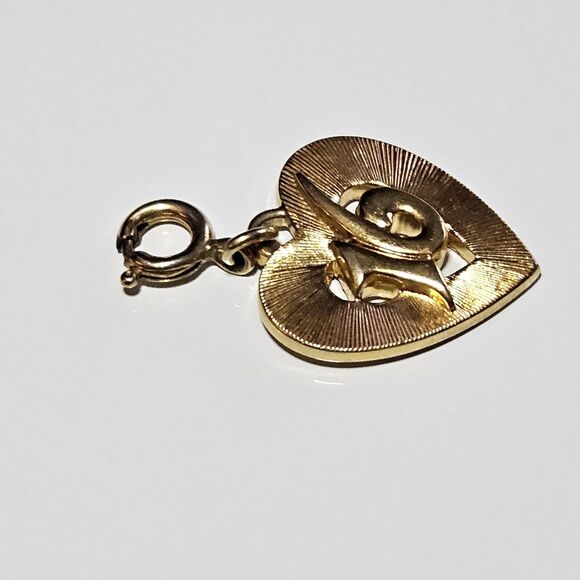 **Final Sale** Vintage Monet Sweet 16 HEART Gold Tone Charm Pendant Birthday - Picture 9 of 10